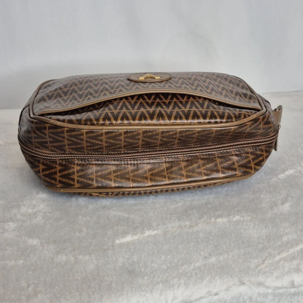 Mario Valentino  Cosmetic Toiletry Pouch Clutch (UNISEX)